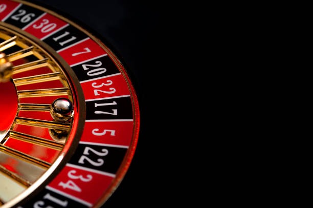 hepi8 app interface showing live blackjack table with dealer and multilingual chat