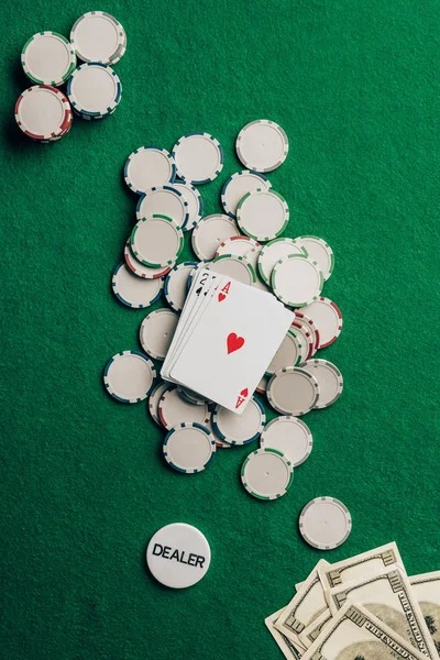 Ninja hand: card dealing and value total display in real-time Ninja position cards showing blackjack and hand value calculation